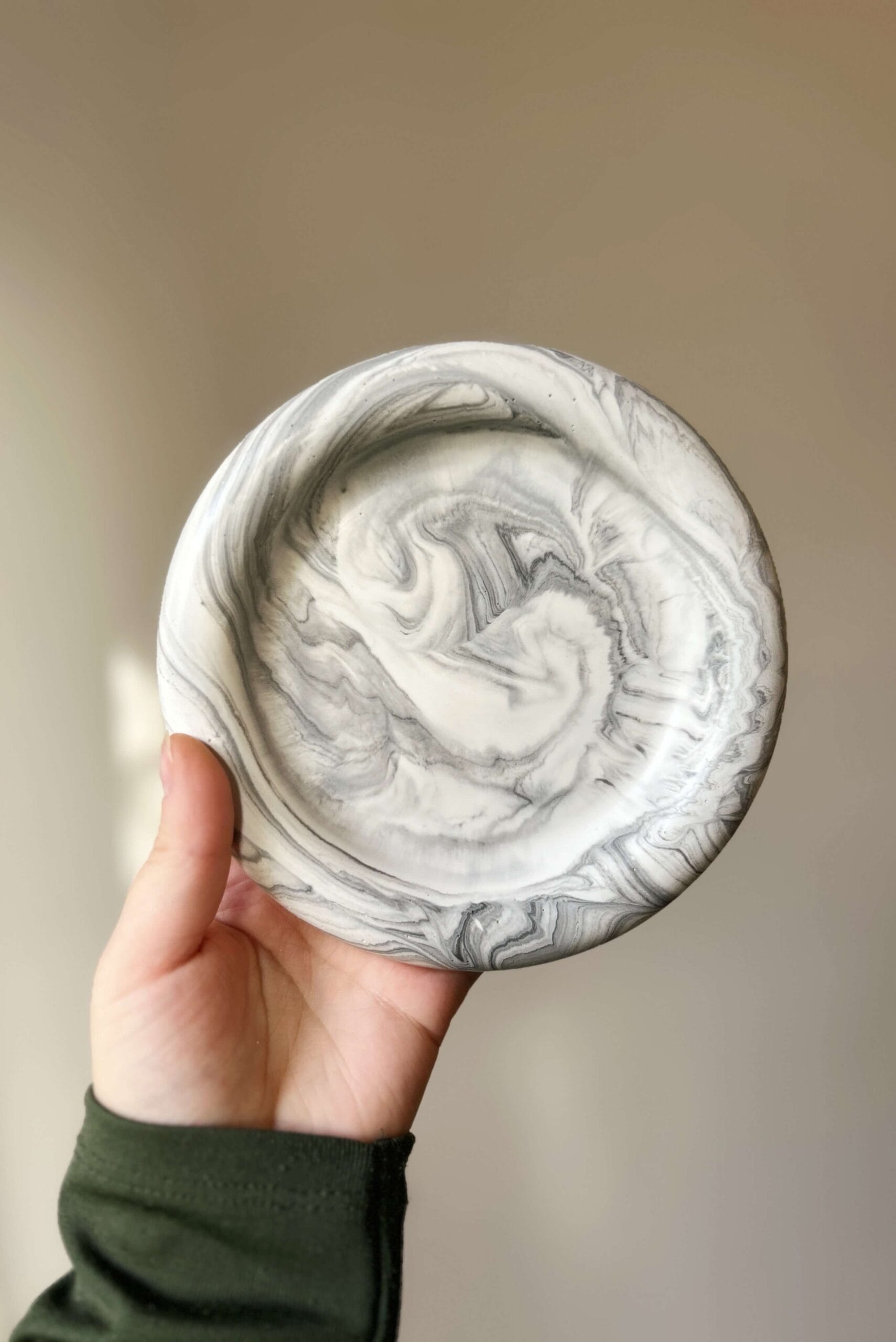 Apaļš paliktnis MARBLE - Image 2